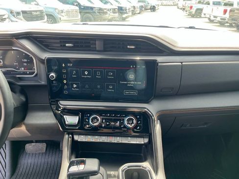 Used 2024 GMC Sierra 1500 AT4 w/ AT4 Premium Package AWD/4WD image 20