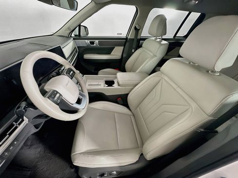 Used 2026 Hyundai Santa Fe SEL FWD image 13