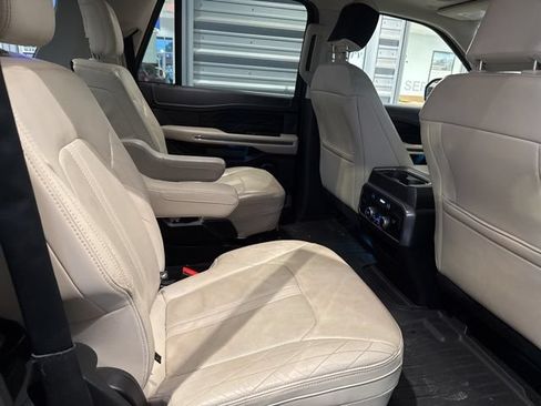Used 2018 Ford Expedition Max Platinum AWD/4WD image 20