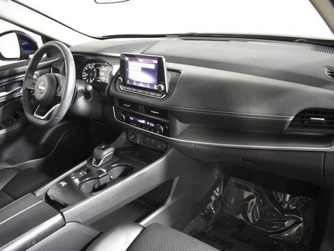 Used 2024 Nissan Rogue SV w/ SV Premium Package FWD image 35