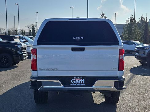 Used 2021 Chevrolet Silverado 3500 LTZ w/ LTZ Convenience Package image 4