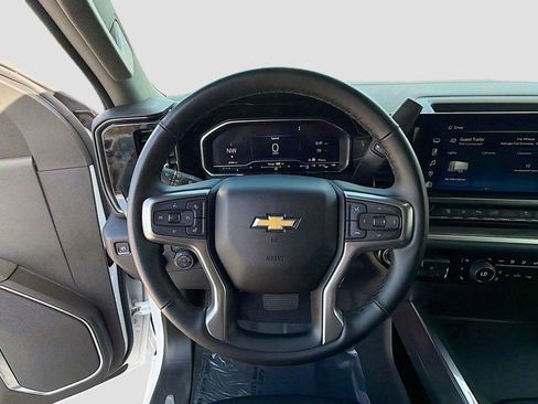 Used 2025 Chevrolet Silverado 2500 LTZ w/ LTZ Convenience Package image 40