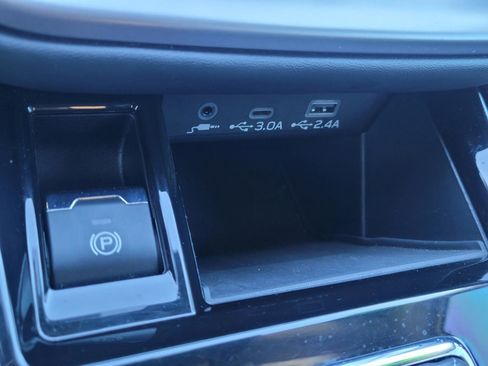 Used 2024 Subaru Outback Limited image 30