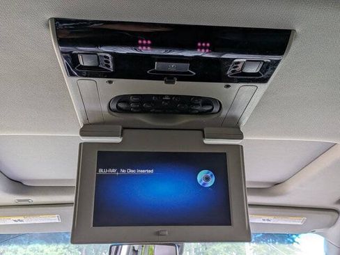 Used 2016 Cadillac Escalade Premium AWD/4WD image 33