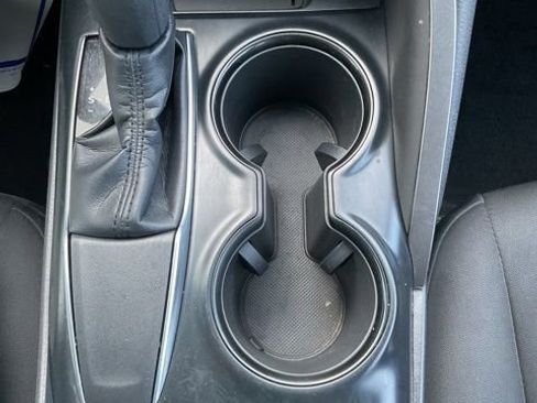 Used 2018 Toyota Camry LE image 22