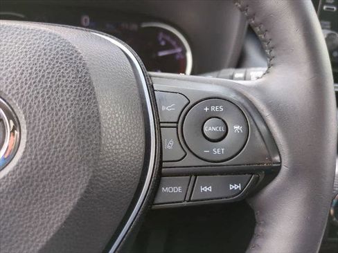 Certified 2020 Toyota RAV4 Limited image 23