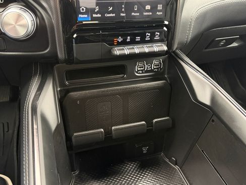 Used 2023 RAM 1500 Limited AWD/4WD image 37