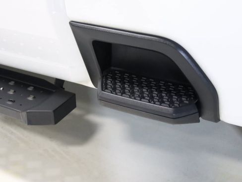 Used 2025 GMC Sierra 2500 SLE w/ SLE Convenience Package image 74