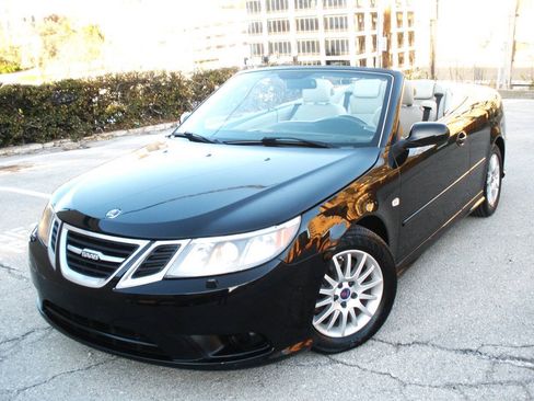 Used 2009 Saab 9-3 2.0T w/ Cold Weather Package FWD image 1