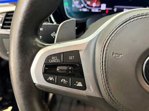 Used 2020 BMW M550i xDrive M550i xDrive w/ Executive Package image 17