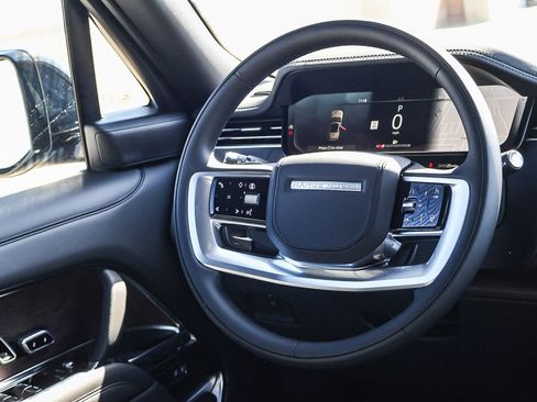 New 2025 Land Rover Range Rover SE image 26