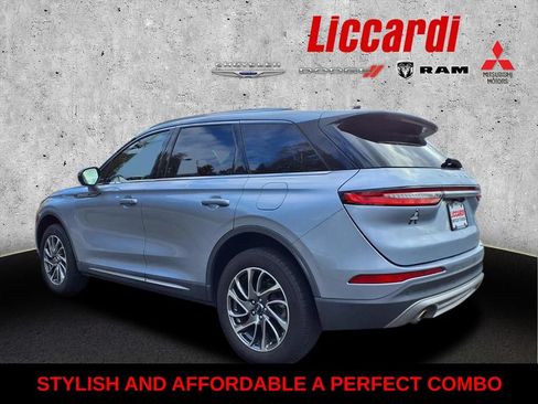 Used 2022 Lincoln Corsair AWD w/ Equipment Group 101A image 3