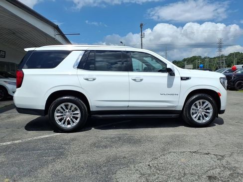 Used 2023 GMC Yukon SLT RWD image 8