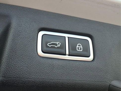 Used 2023 Kia Sorento EX AWD/4WD image 23