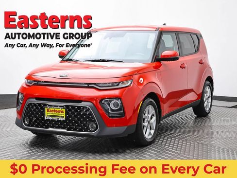 Used 2020 Kia Soul EX FWD image 1