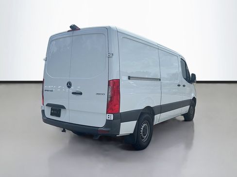 Used 2023 Mercedes-Benz Sprinter 2500 image 3