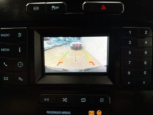 Used 2022 Ford F250 XL w/ Power Equipment Group image 20