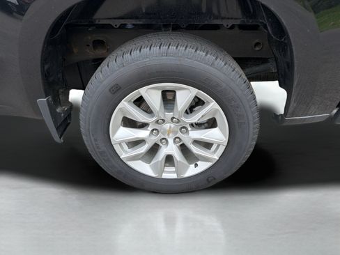 Used 2024 Chevrolet Silverado 1500 Custom AWD/4WD image 25