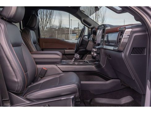 Used 2023 Ford F150 Lariat w/ Max Trailer Tow Package image 8