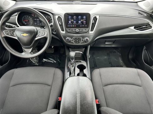 Used 2024 Chevrolet Malibu LT image 16