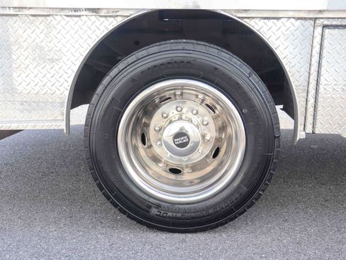 Used 2022 Ford F550 4x4 Regular Cab Super Duty w/ Power Equipment Group image 29