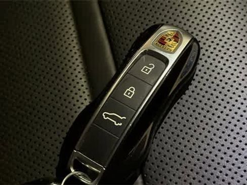 Used 2023 Porsche Cayenne Turbo image 35