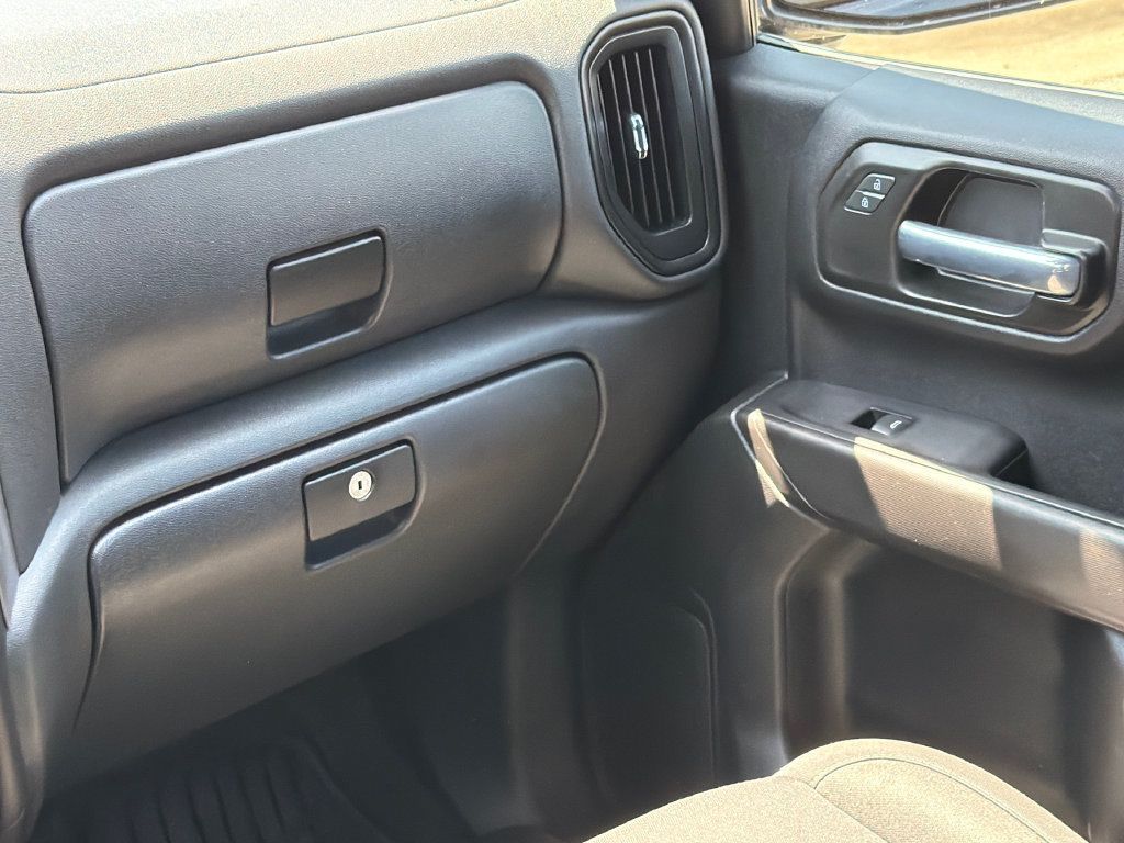 Used 2022 Chevrolet Silverado 1500 Custom RWD image 18