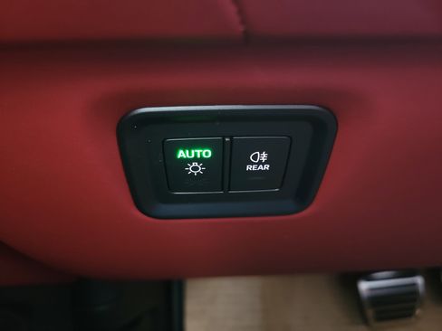 New 2026 Porsche Cayenne S image 32