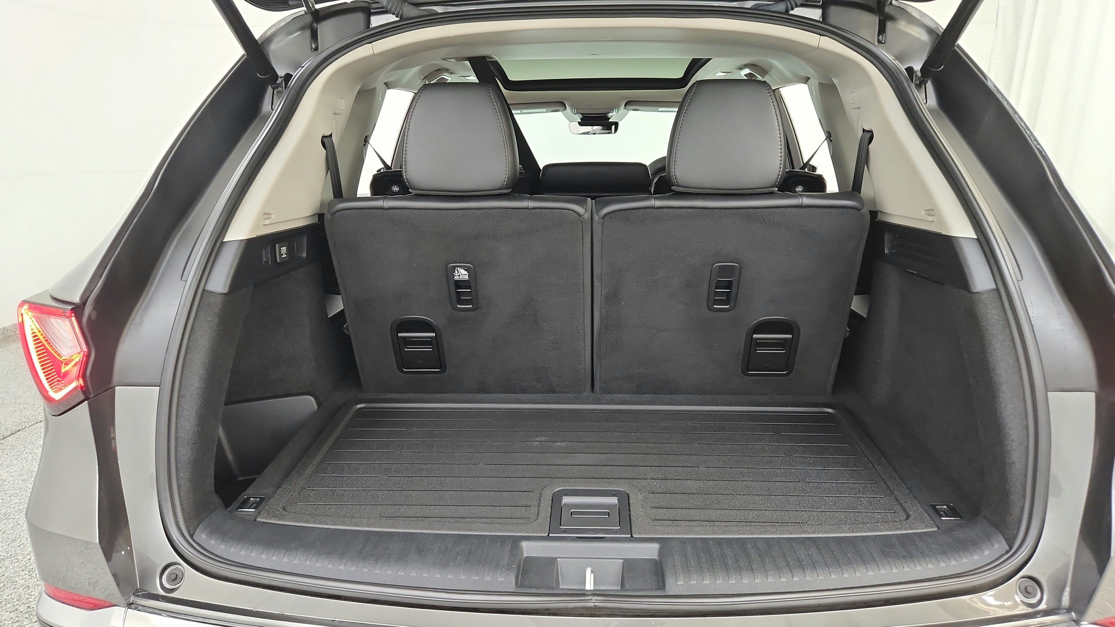 Used 2022 Acura MDX FWD image 31