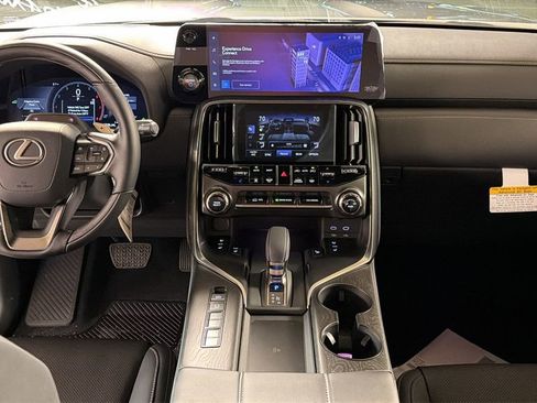 New 2026 Lexus LX 700h Luxury image 16