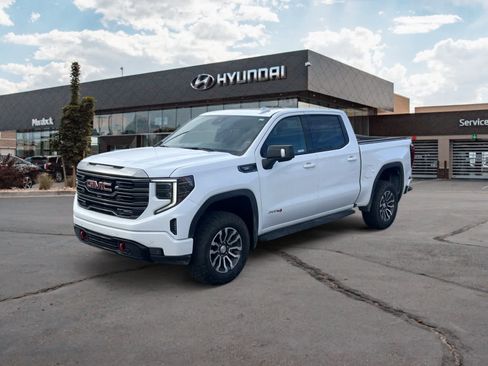Used 2022 GMC Sierra 1500 AT4 w/ AT4 Premium Package image 1