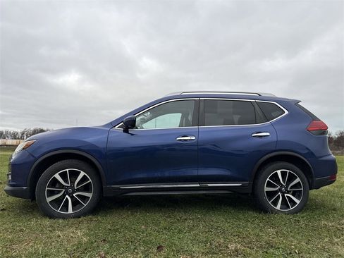 Used 2017 Nissan Rogue SL w/ SL Premium Package image 5