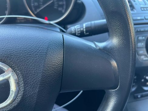 Used 2012 MAZDA MAZDA3 i Sport FWD image 18