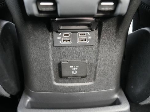 Used 2023 Jeep Wrangler Unlimited Sahara image 19