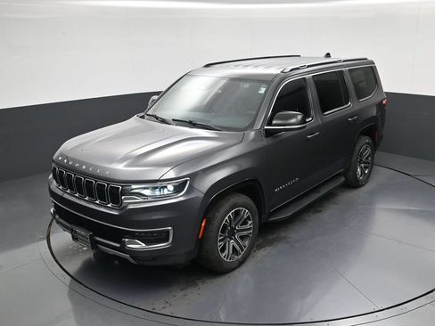 Used 2024 Jeep Wagoneer Series II w/ Flexible Seating Group AWD/4WD image 28