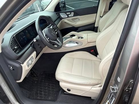 Used 2020 Mercedes-Benz GLS 450 4MATIC image 10