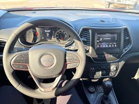 Used 2021 Jeep Cherokee Latitude Lux image 10