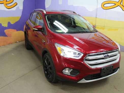 Used 2018 Ford Escape Titanium w/ Ford Safe & Smart Package AWD/4WD image 2