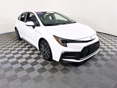 Used 2020 Toyota Corolla SE image 1