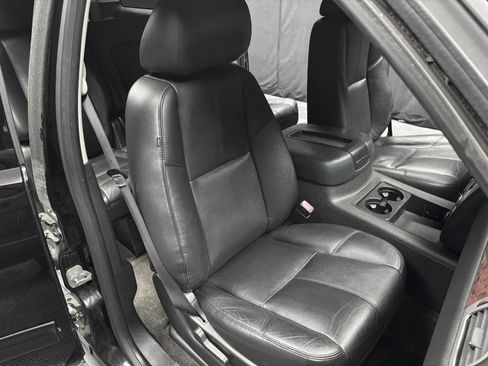 Used 2013 GMC Yukon XL SLT image 31