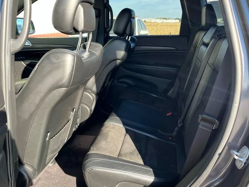 Used 2018 Jeep Grand Cherokee Altitude AWD/4WD image 15