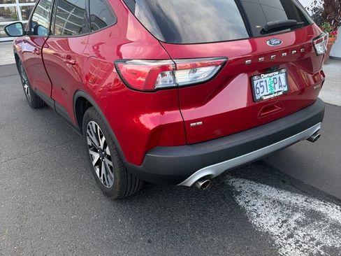 Used 2020 Ford Escape SE Sport AWD/4WD image 5