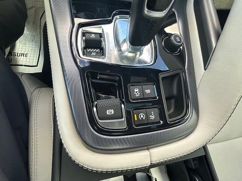 Used 2021 Jaguar F-TYPE R-Dynamic image 24