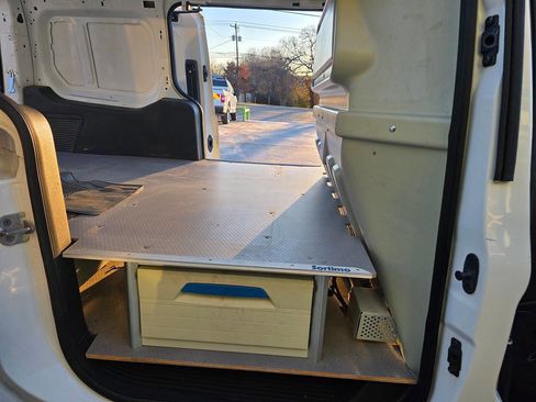 Used 2014 Ford Transit Connect XL image 25