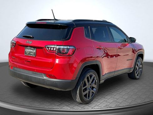 Used 2026 Jeep Compass Limited AWD/4WD image 7