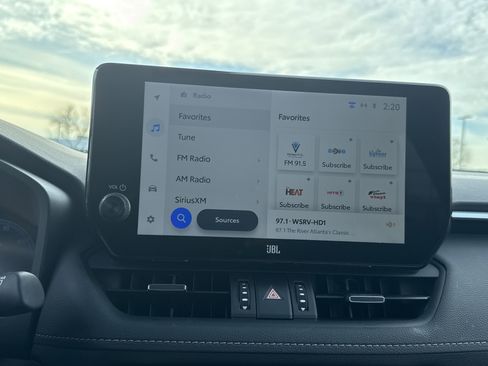 Used 2025 Toyota RAV4 Limited image 24