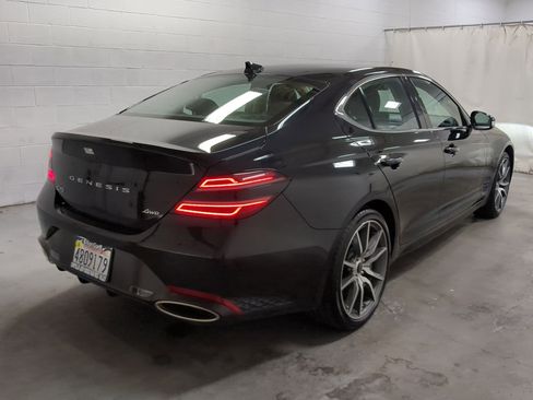 Used 2025 Genesis G70 2.5T image 3