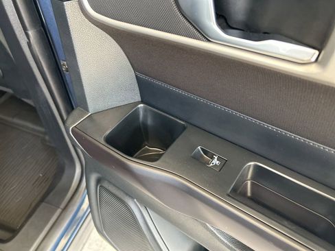 Used 2020 Ford Explorer XLT image 30