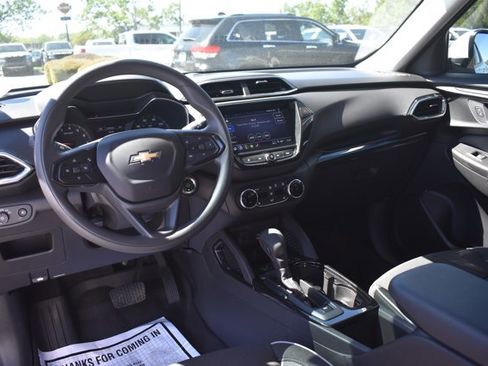 Used 2023 Chevrolet TrailBlazer LT w/ Convenience Package AWD/4WD image 19