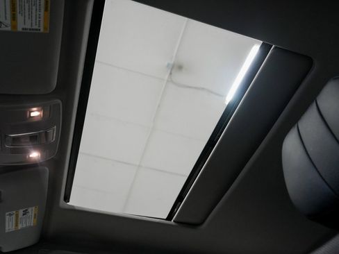 Used 2017 Mercedes-Benz G 550 image 15